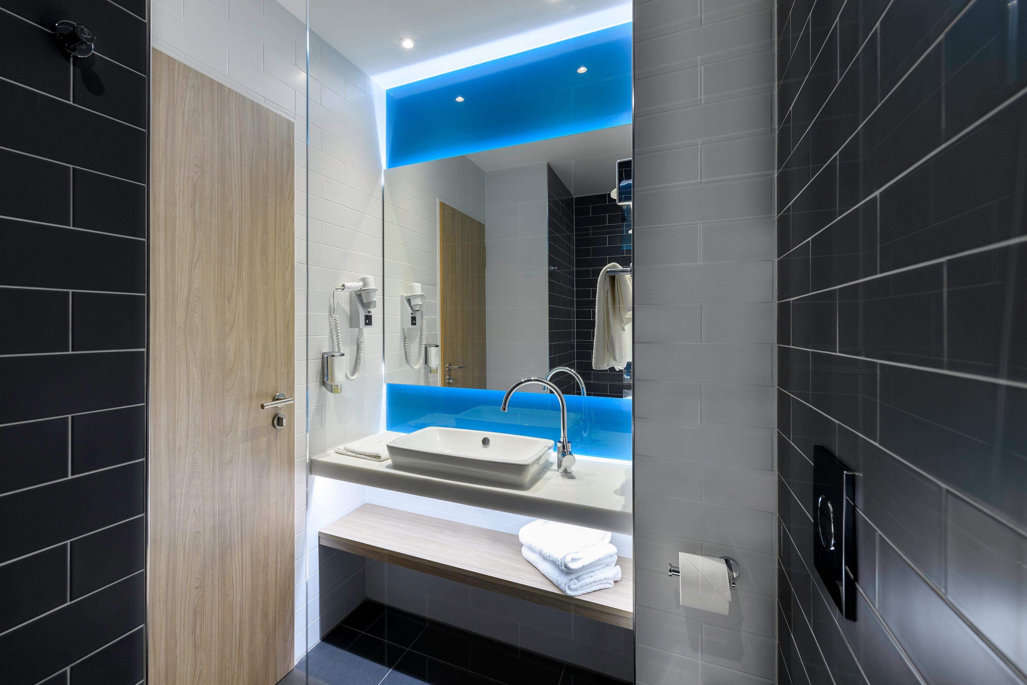 Holiday Inn Express - Regensburg By Ihg Exterior photo